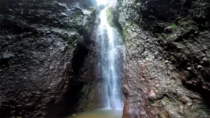 Bwa Nef Falls