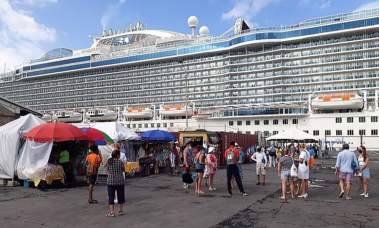 MV Enchanted Princess at Woodbridge Bay Port