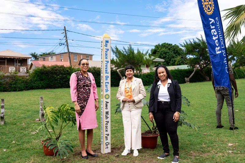 Governor Debbie Roopchand with Rotary Dominica